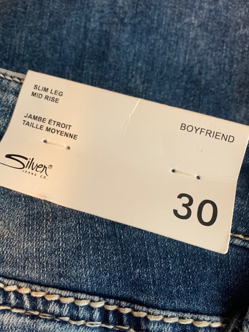 Silver NWT Boyfriend Mid-Rise Slim Leg Jeans Distressed 30 - Picture 7 of 9